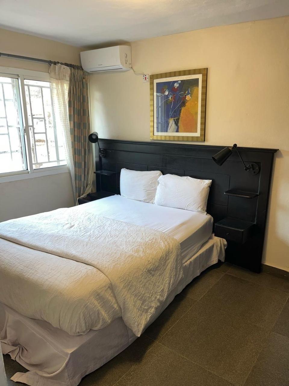 Wilber Lodge Freetown Exterior foto